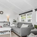 펜션 M333-vaeggerlose-krondyrstien-58 Bøtø By